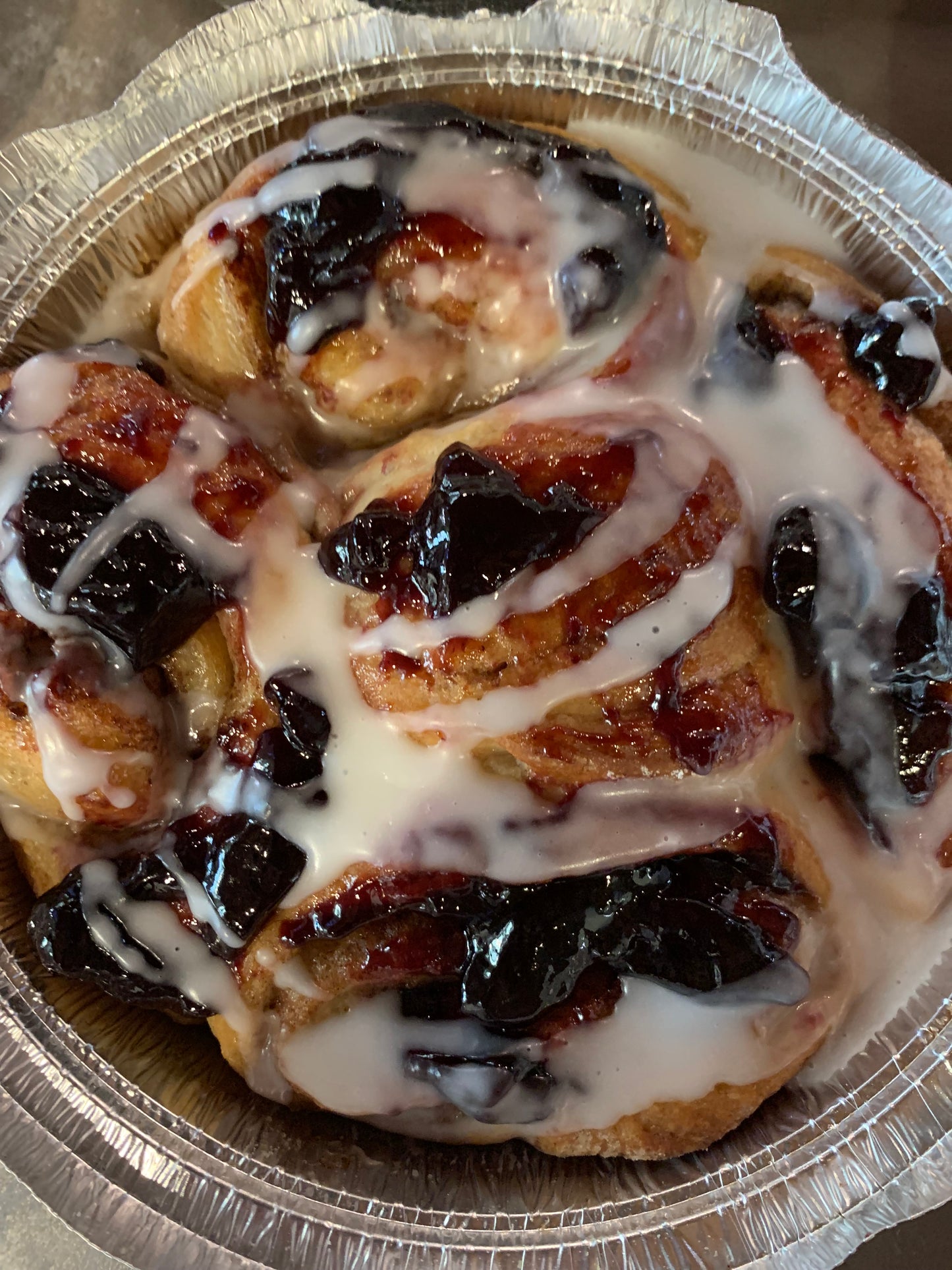SOURDOUGH CINNAMON ROLLS w/ FILLING