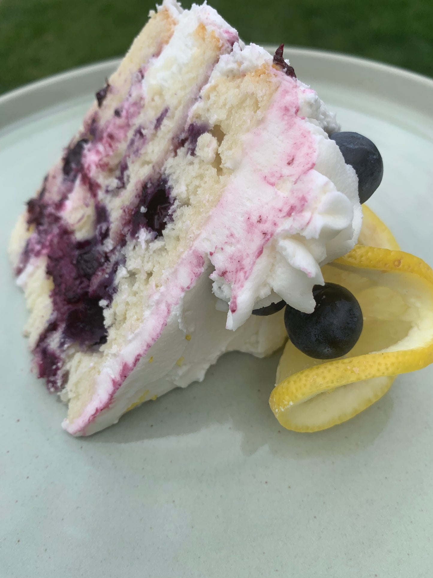 BLUEBERRY +LEMON CAKE